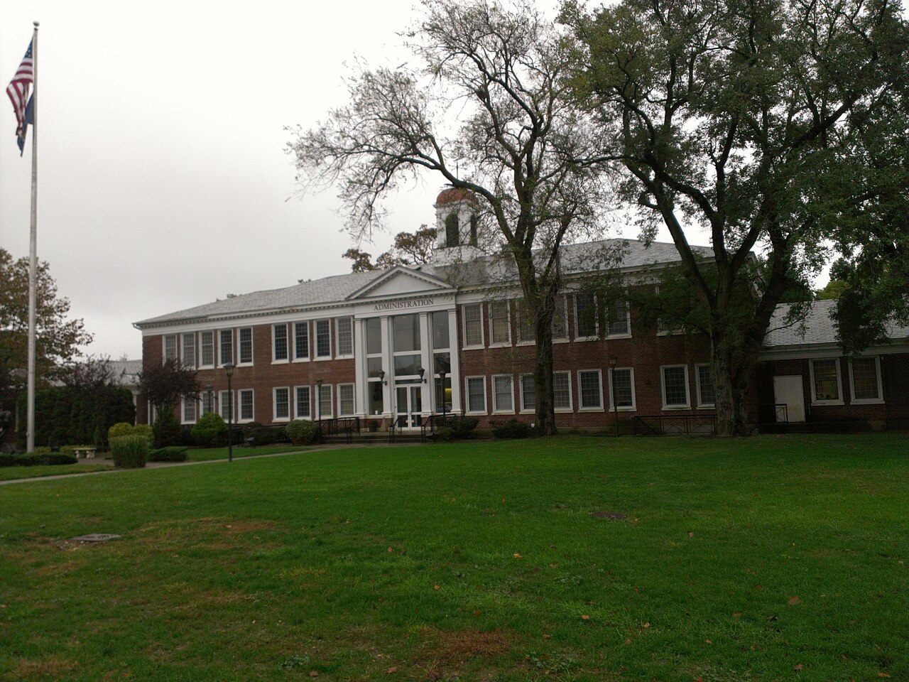 Farmingdale State College campus
