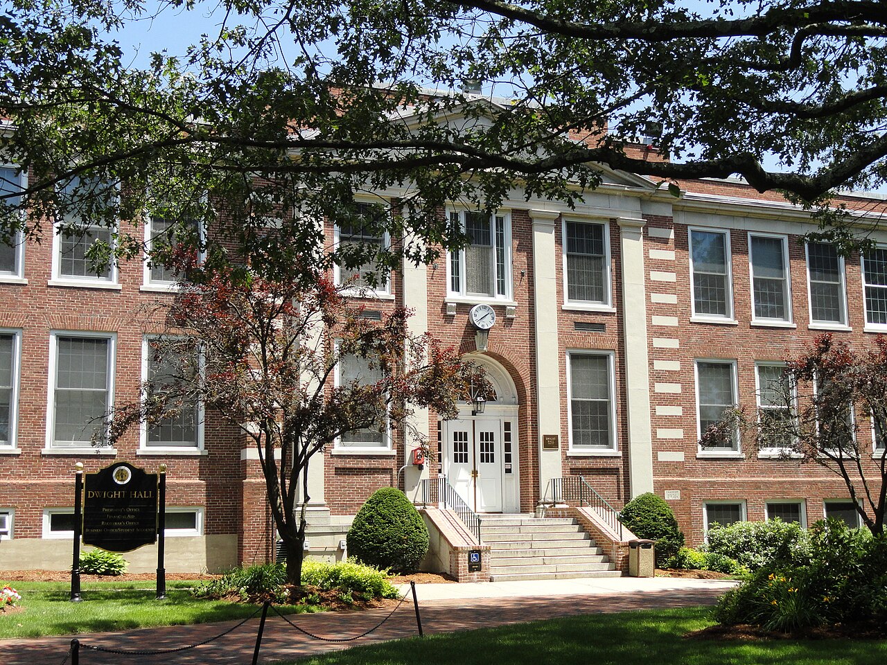 Framingham State University campus