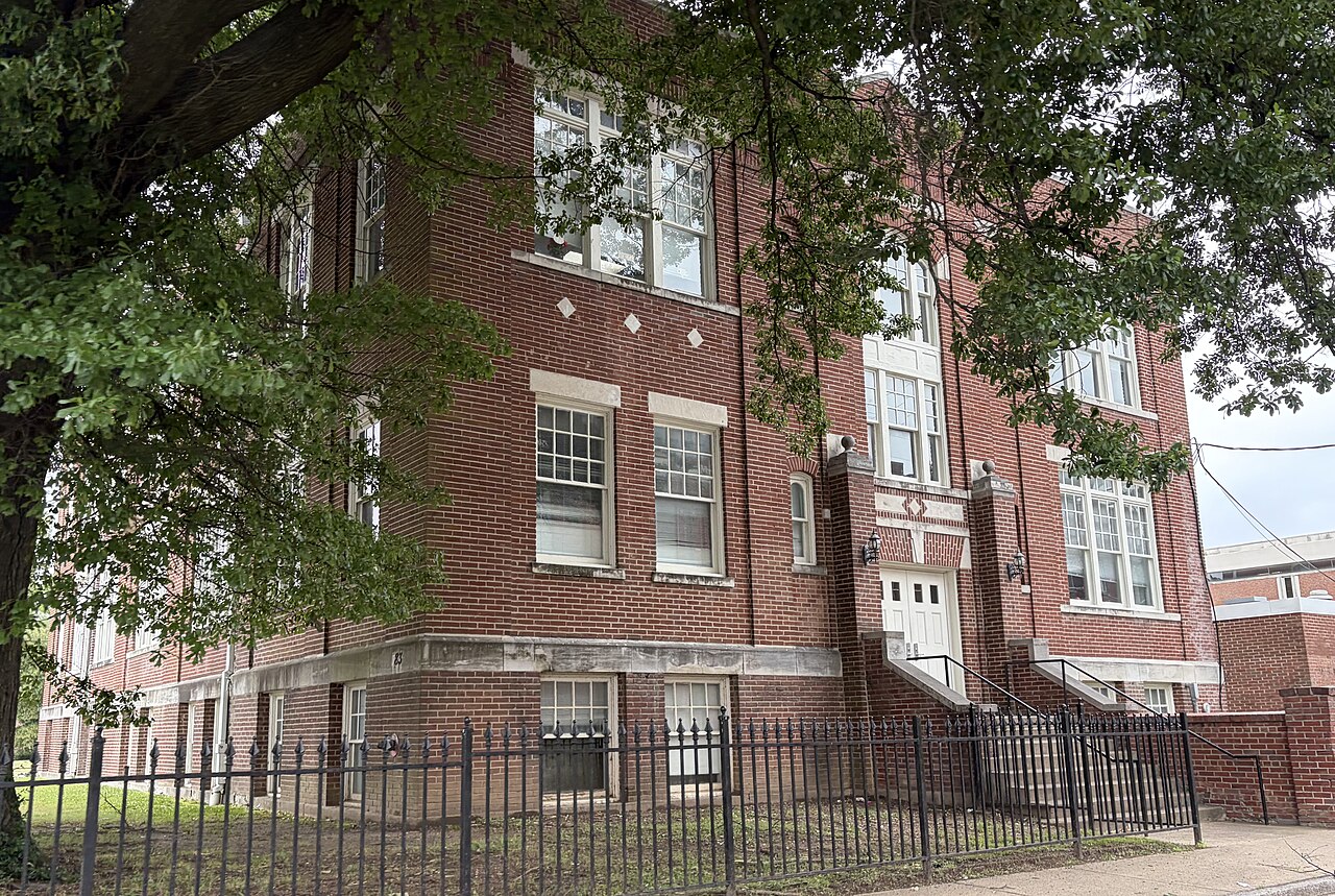 Le Moyne-Owen College campus