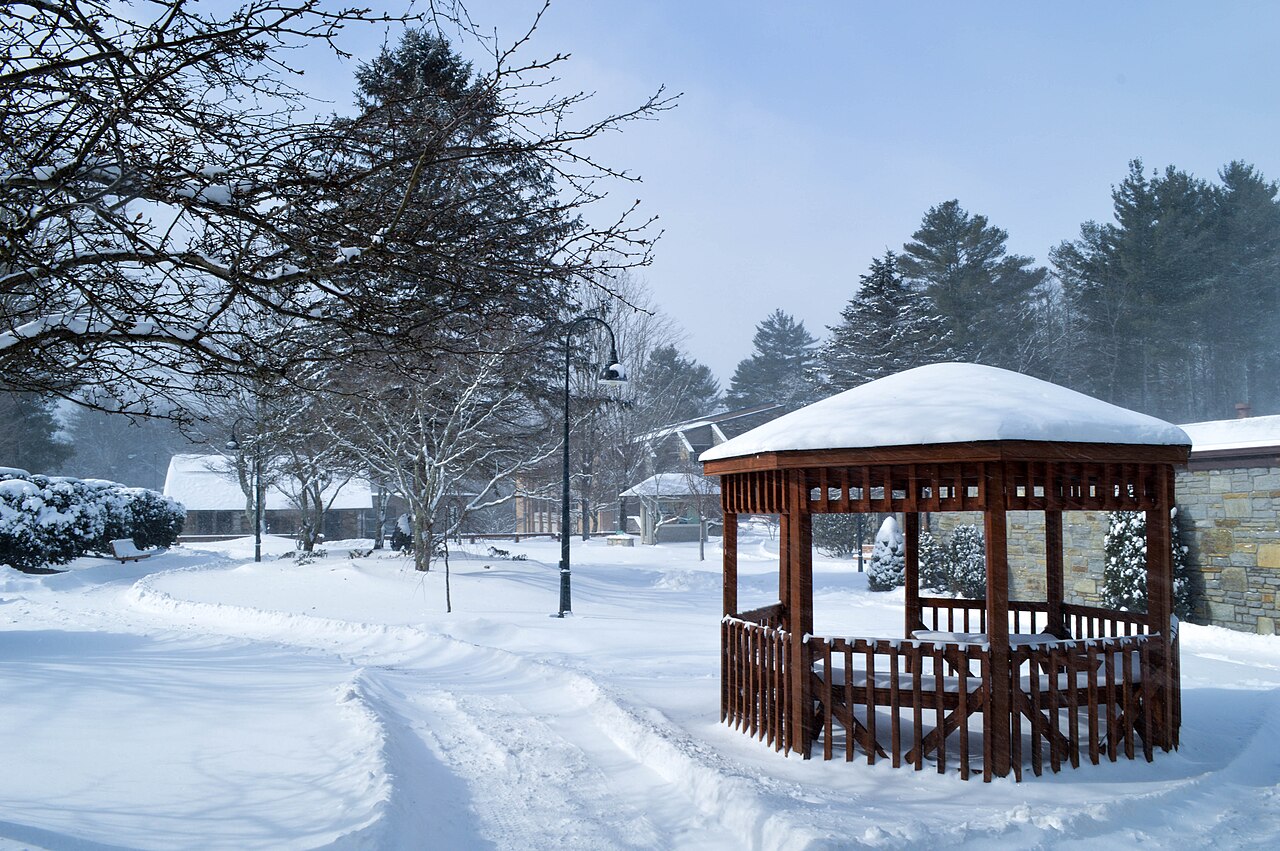 Lees-McRae College campus