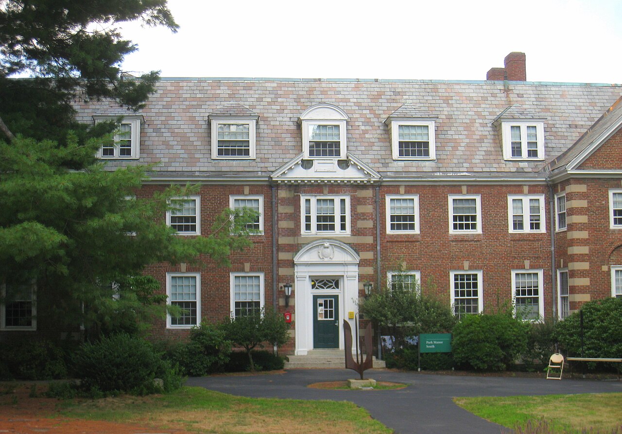 Manor College campus