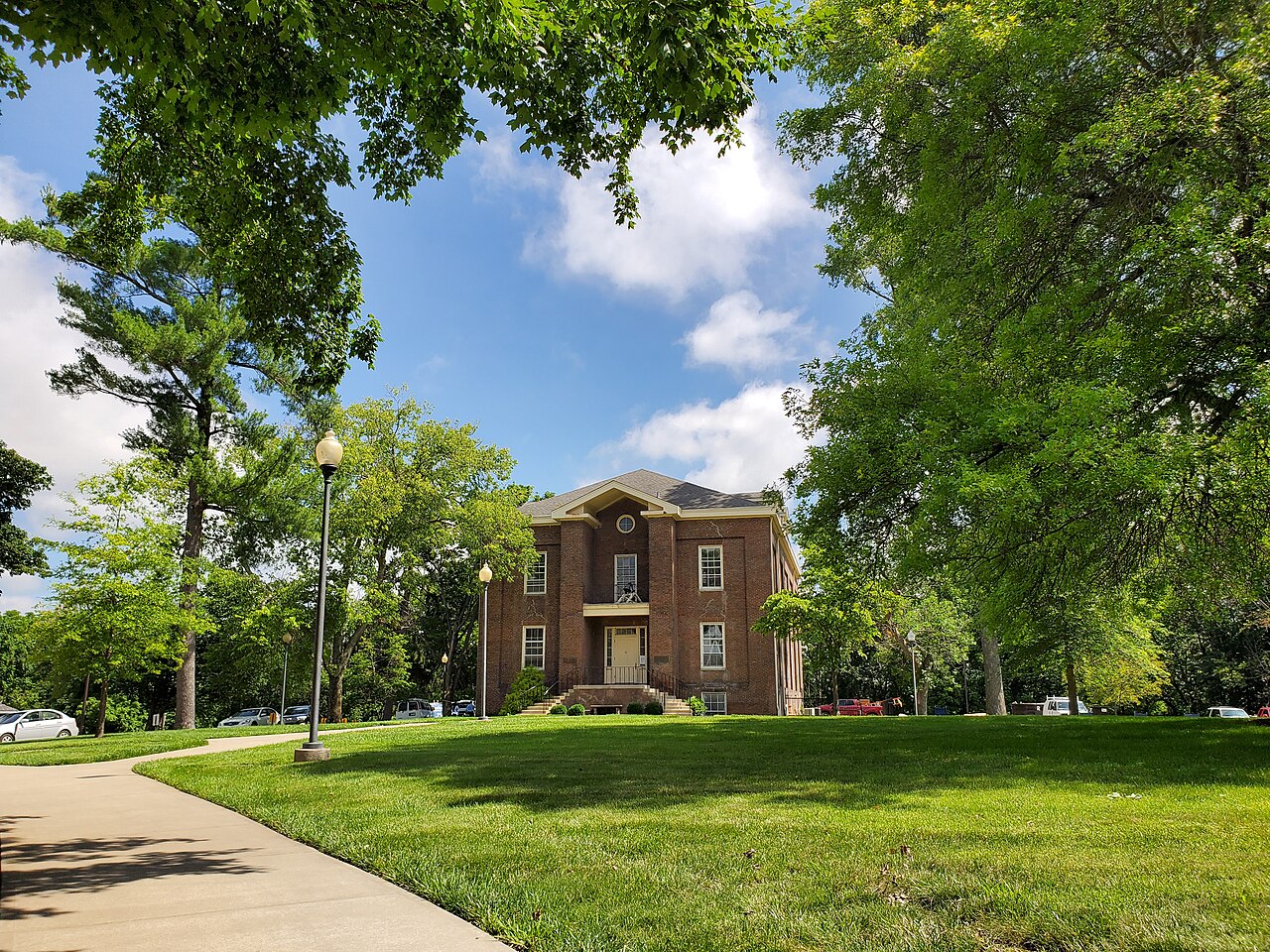 Midway University campus