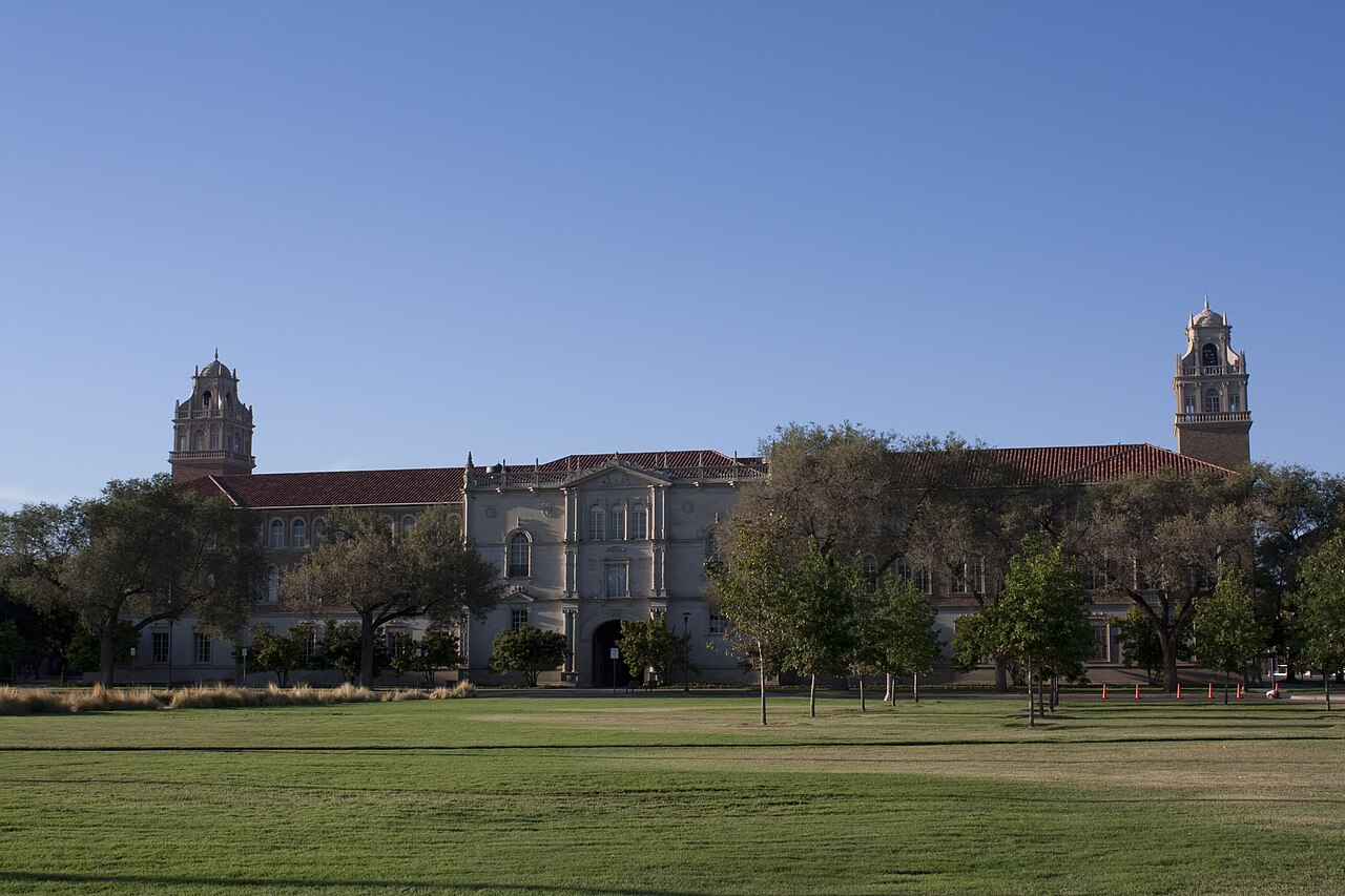 The University of Texas at Tyler campus