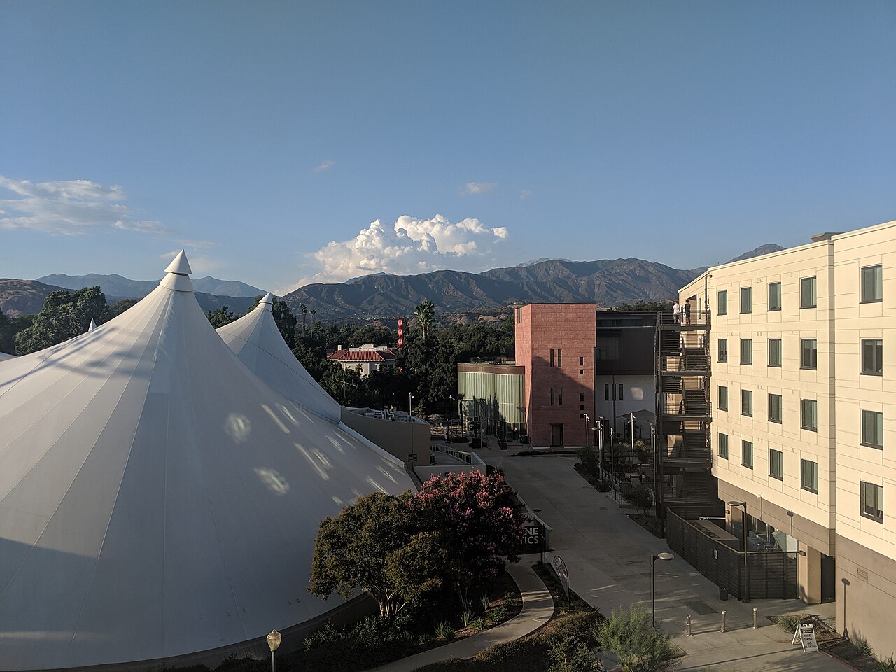 University of La Verne campus