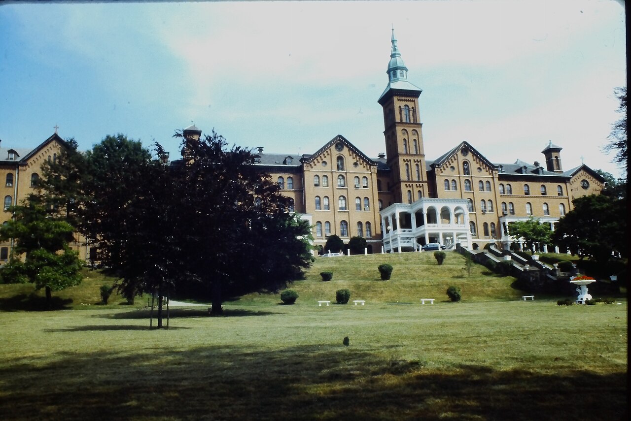University of Mount Saint Vincent campus