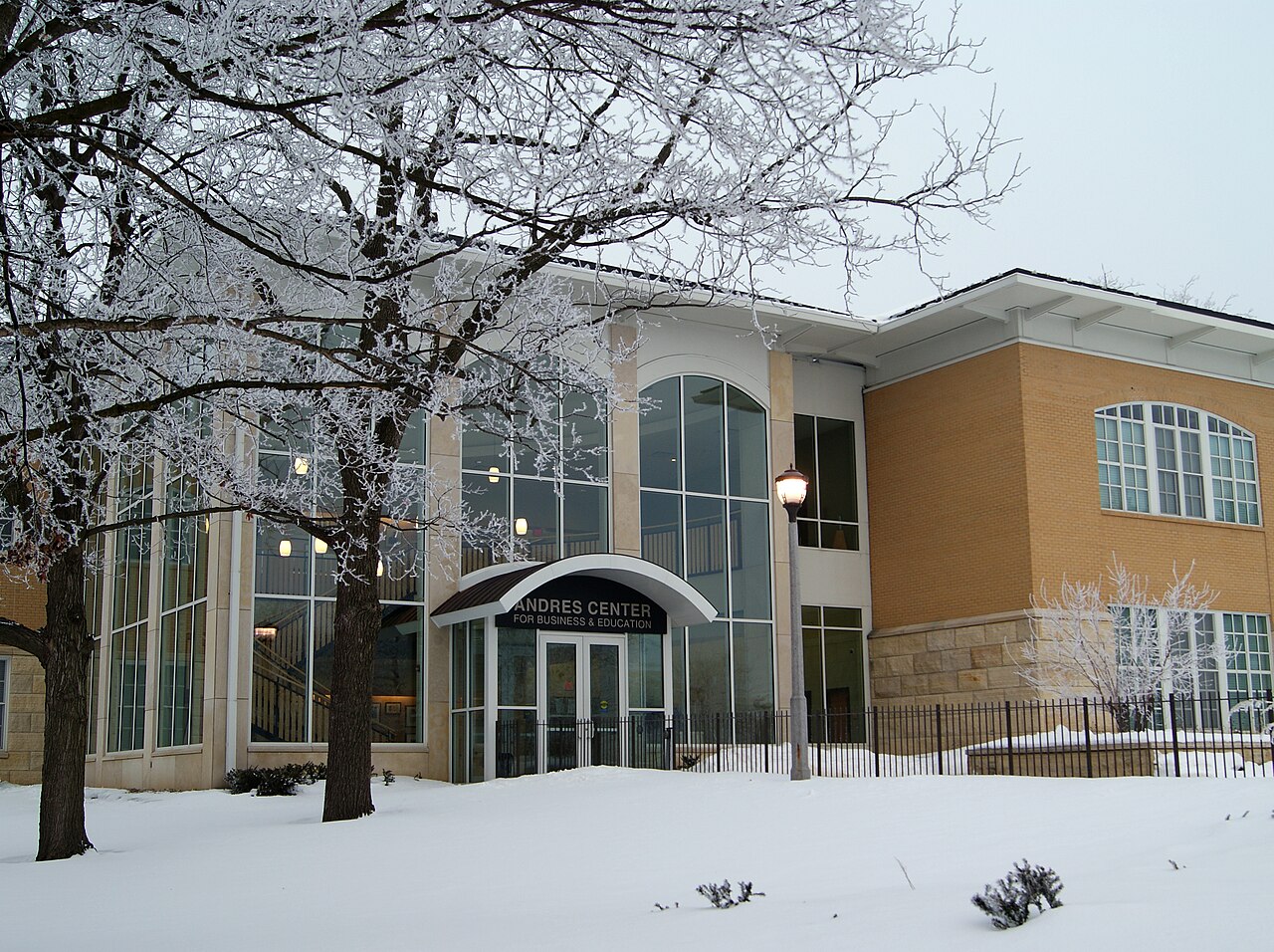 Upper Iowa University campus